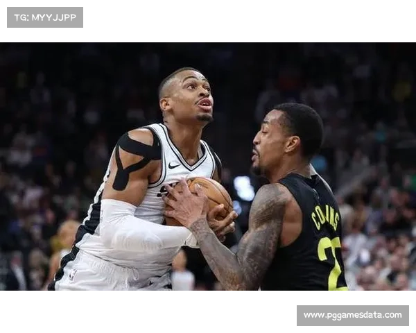 马刺大胜猛龙四连胜 文班亚马砍下24分15篮板